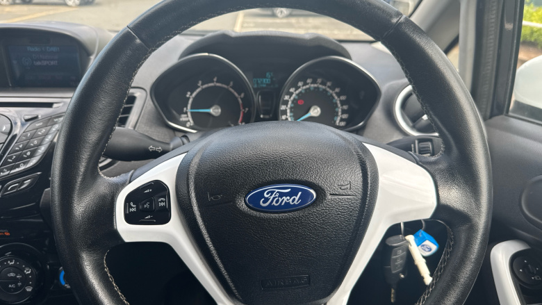 Ford Fiesta 1.25 82 Zetec 5dr Petrol Hatchback